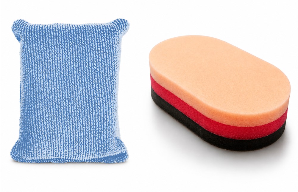 Microfiber terry applicator and foam pad contact pattern comparison